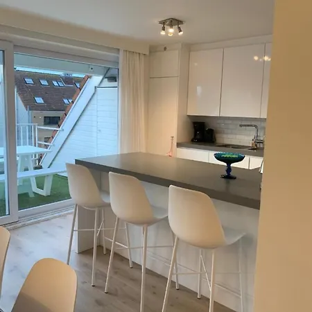Penthouse Aida Dicht Bij Zee Met Parking Appartement Knokke-Heist